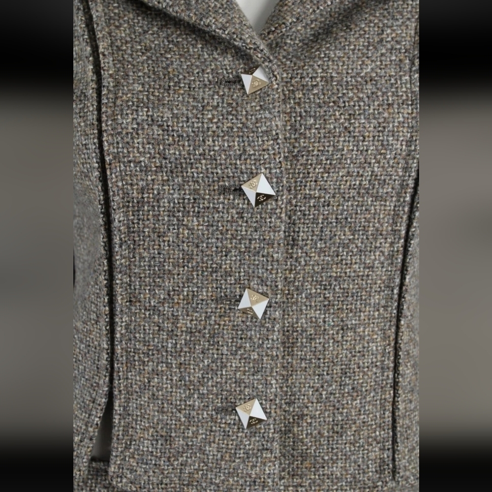 CHANEL VINTAGE WOOL SUIT - SIZE 36 - Picture 5 of 16